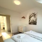 Appartement Grand - Perfekt Fuer 6! Parken Flughafen Fahrenzhausen