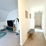 Grand - Perfekt Fuer 6! Parken Flughafen Appartement
